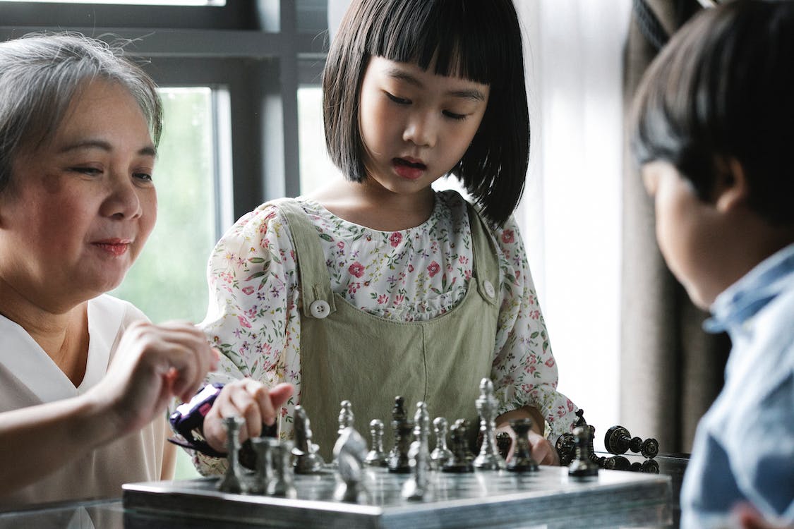 Kiểm tra tâm lý trẻ em - Luôn luôn bên cạnh con cái để trò chuyện, lắng nghe